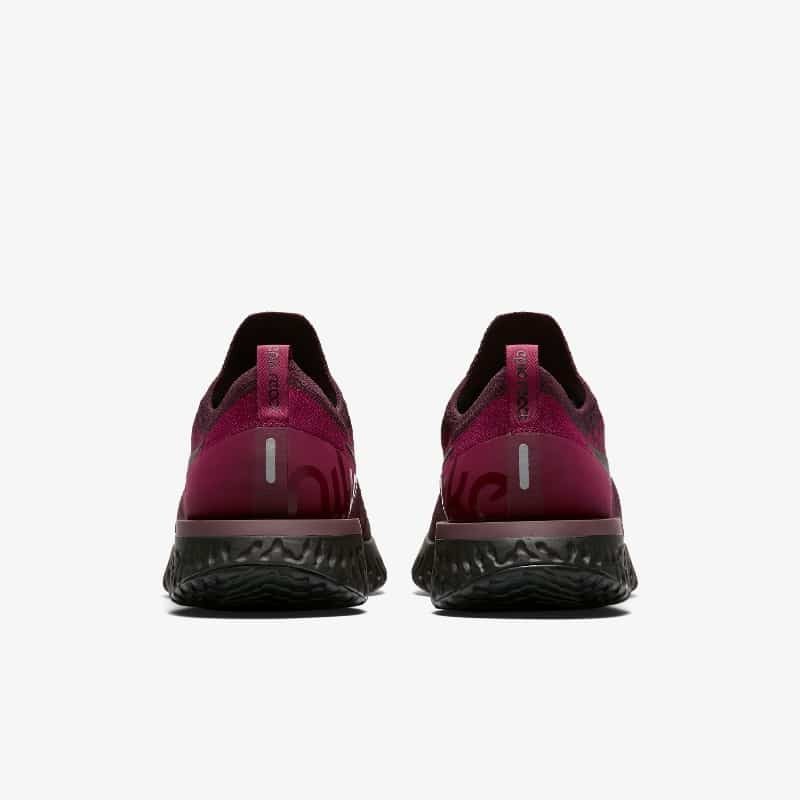 Nike epic react flyknit 2025 maroon